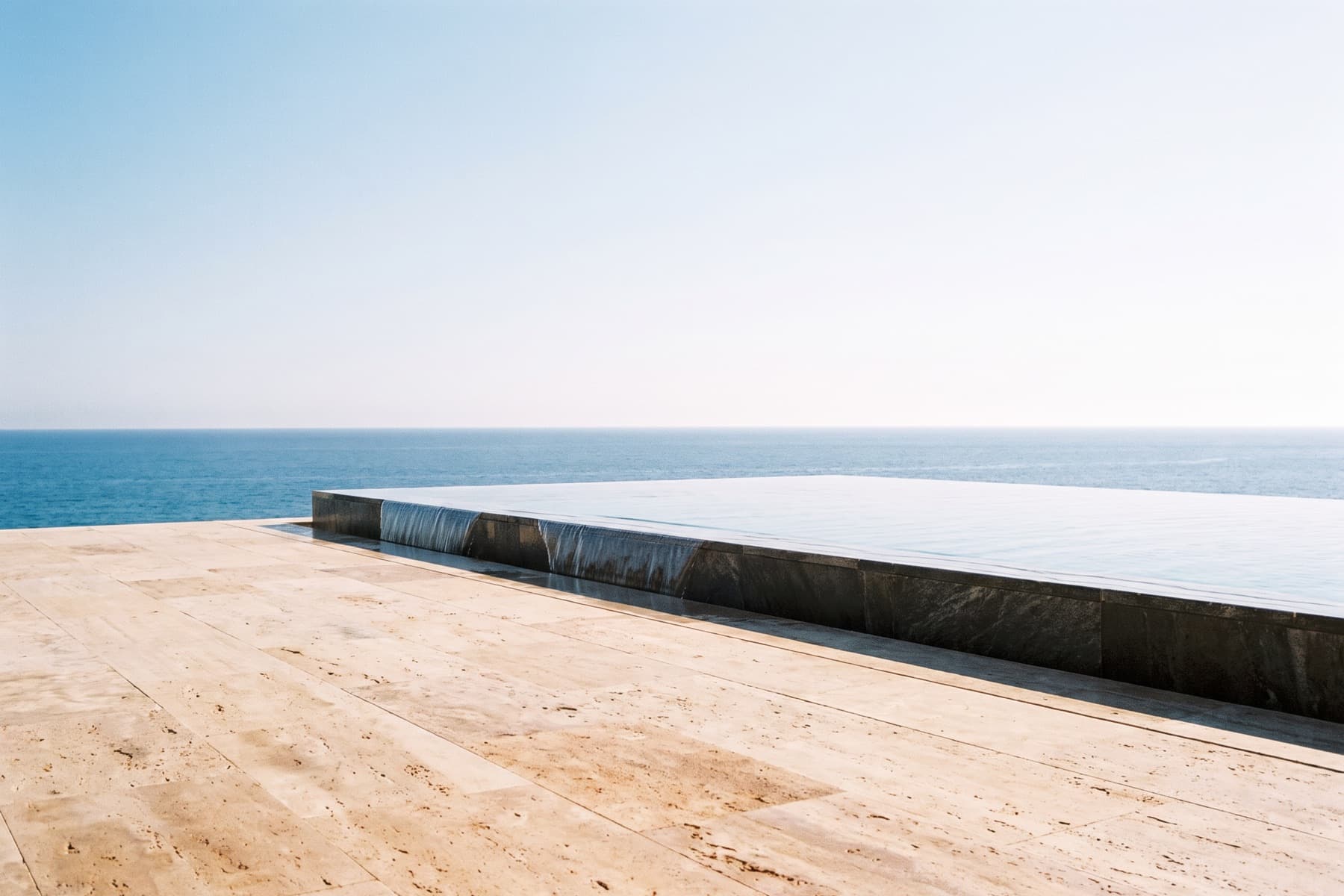 Herzliya seafront villa: infinity edge above the Mediterranean