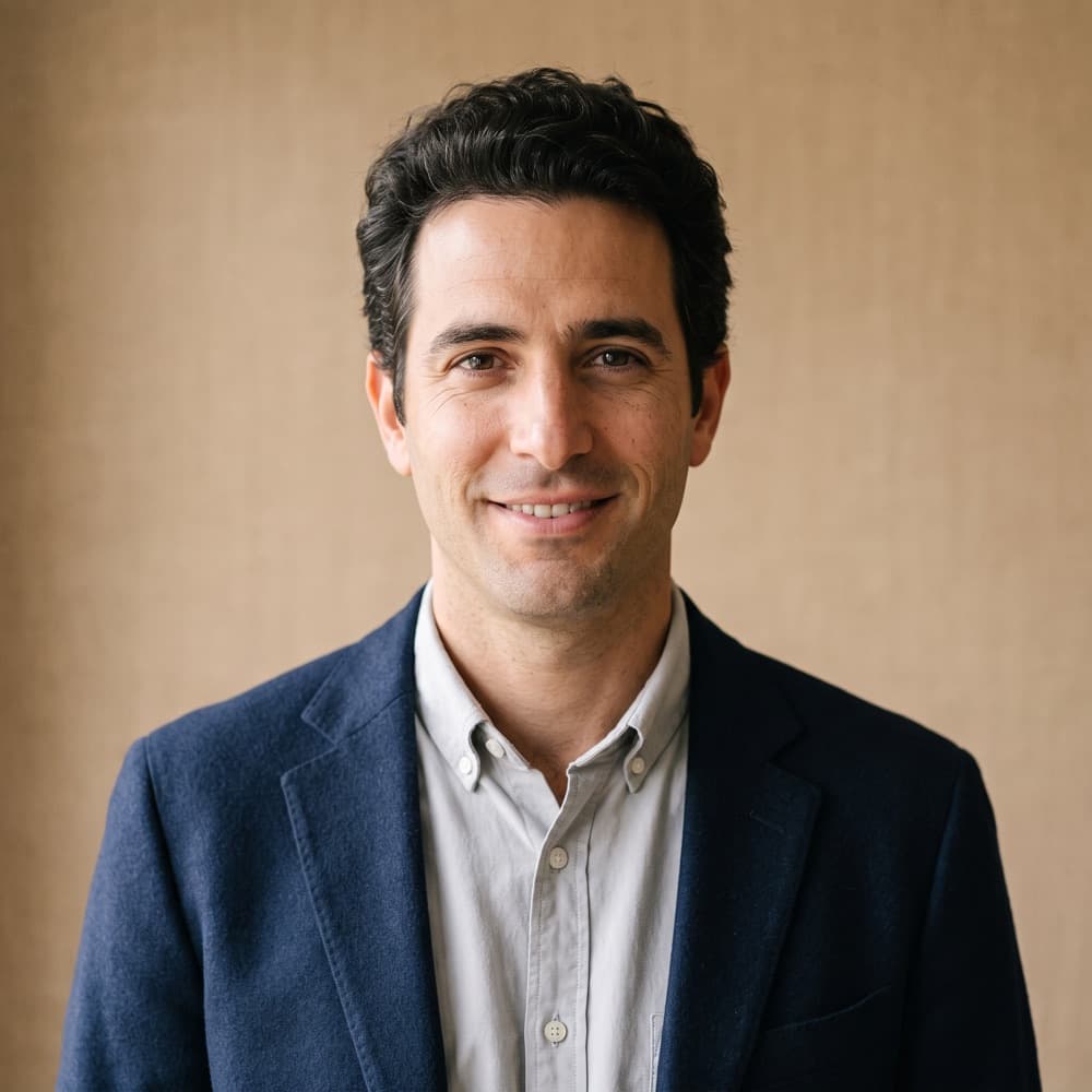 Daniel Roth, Senior Advisor — Tel Aviv & Neve Tzedek
